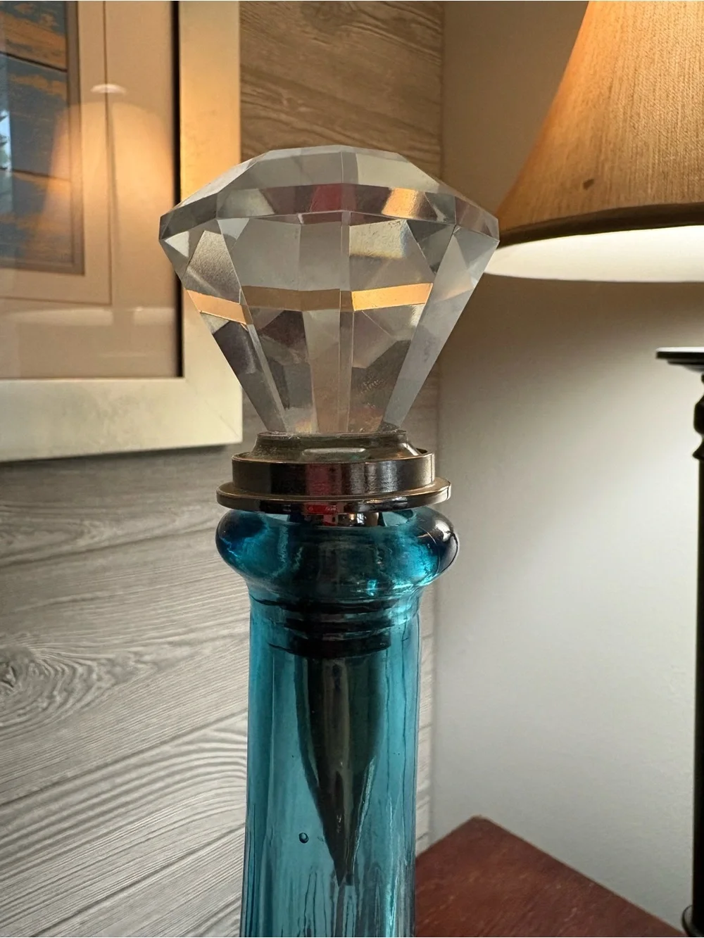 Faceted Crystal Wine Bottle Stopper with Silver-Tone Metal